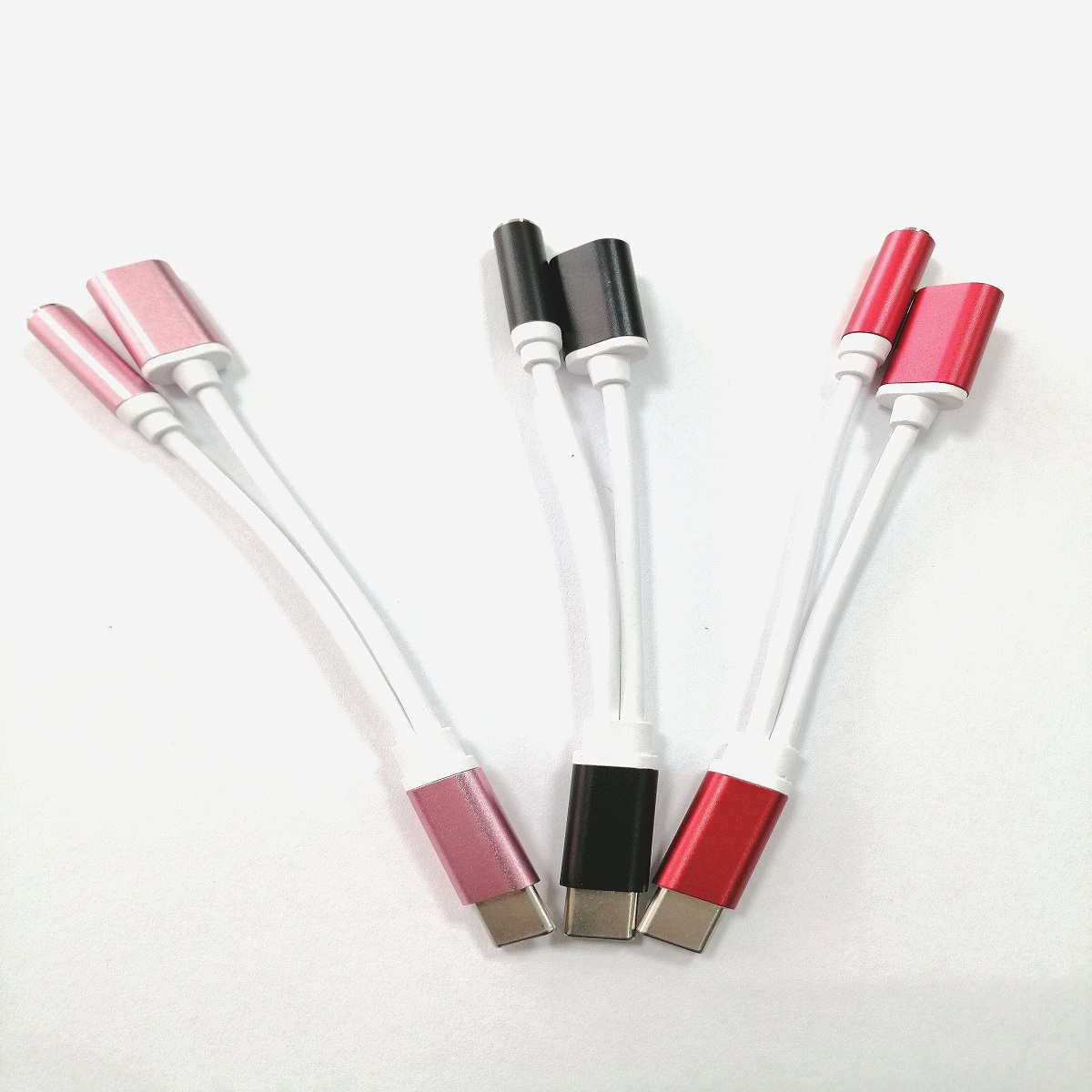 Adaptador USB C M a USB C H + Jack 3.5mm